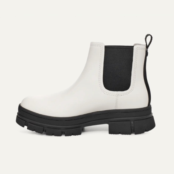 ●NEW●UGG/Women's Ashton Chelsea White - Picture 3 of 6